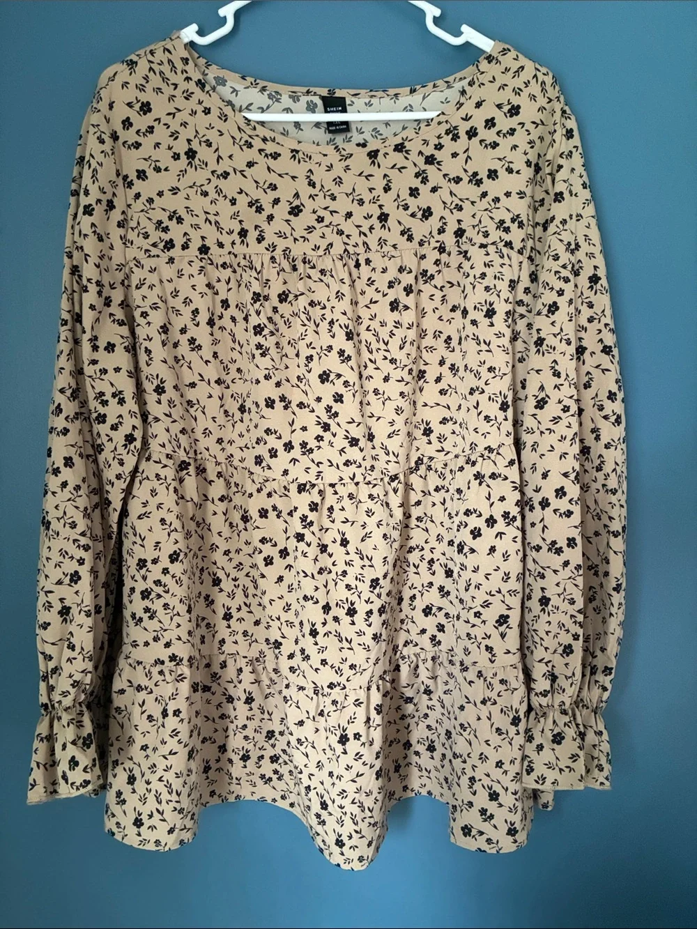 Tan and black floral tiered top - Picture 1 of 5